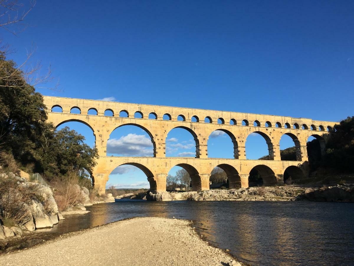 A Gauche Du Pont Hotell Vers-Pont-du-Gard Eksteriør bilde